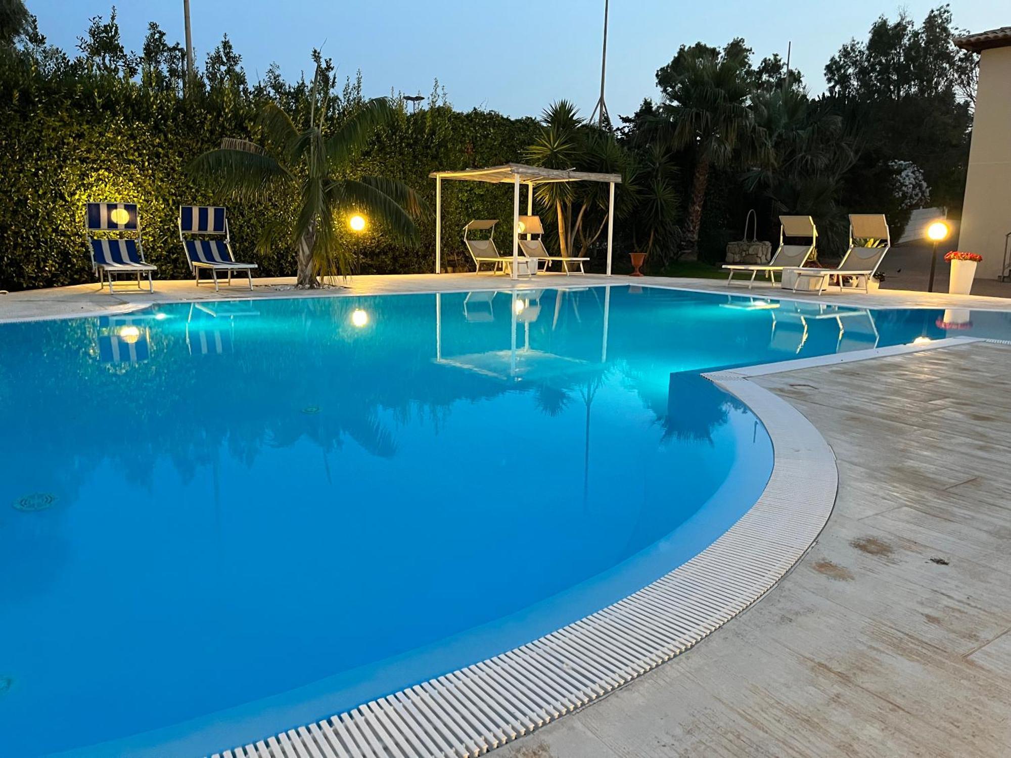 Hotel Aria Di Mare Марина-ди-Рагуза Экстерьер фото